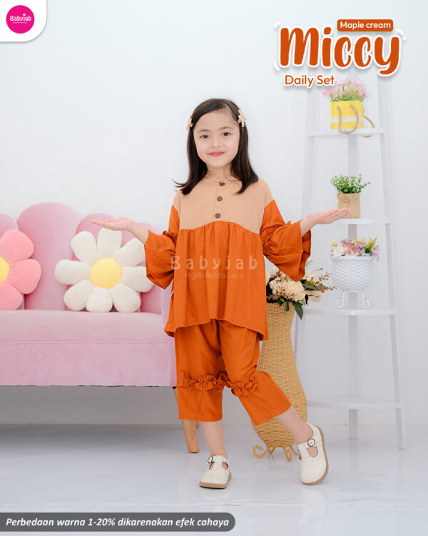 Miccy Daily Set - Gambar 4
