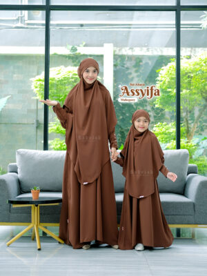 Set Abaya Assyifa Marbela Premium warna Mahogany – Abaya Haji Umrah Syar'i Babyjab